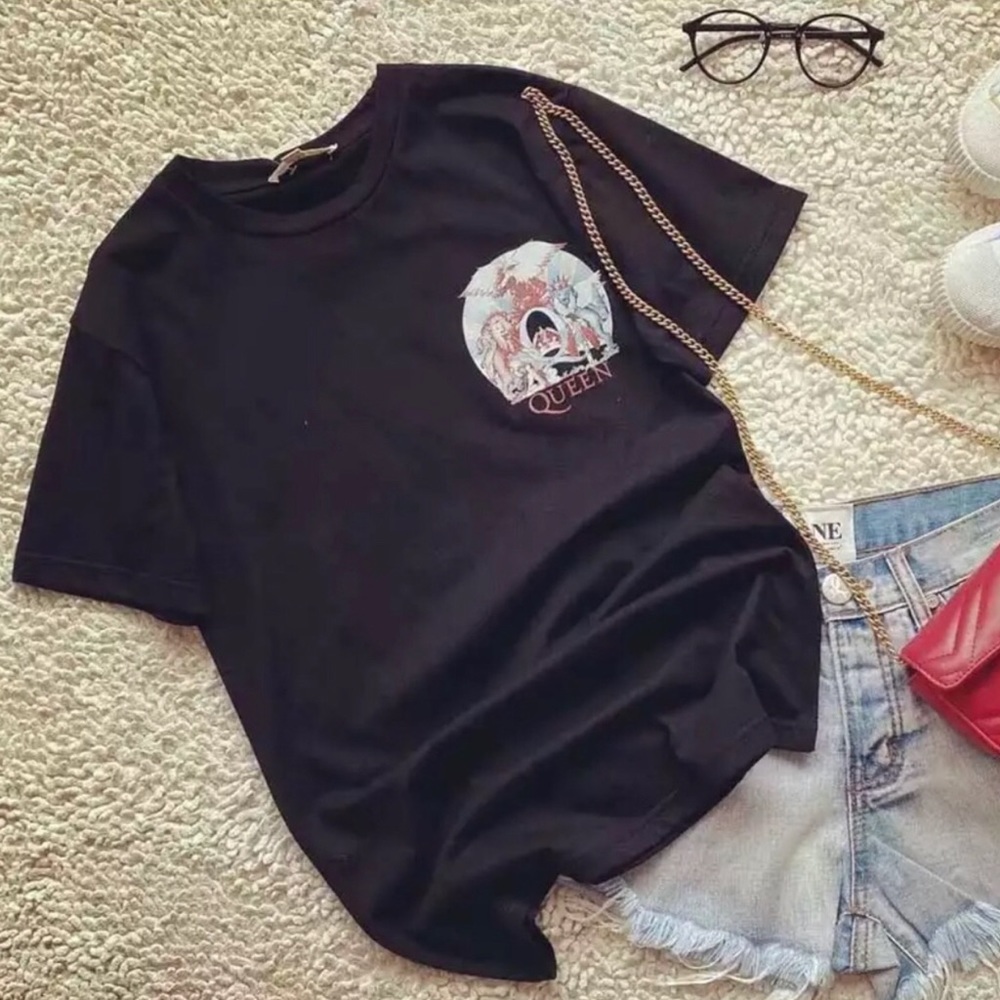 🤫[3 FOR $30]  Vinyl Queen Graphic T-shirt